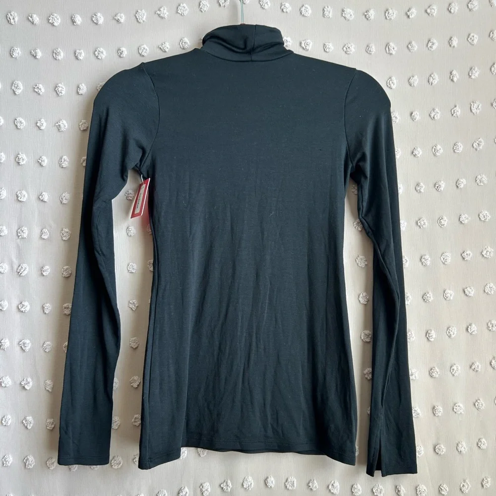 NWT Spanx Long Sleeve Turtleneck Tee Sz S Very Black - Picture 2 of 6